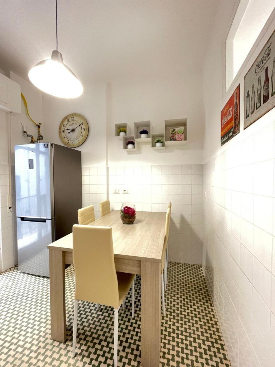 Forty1 Apartment Near Metro Cipro Roma Exterior foto